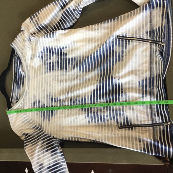 DEAR JOHN LONG SLEEVE DISTRESSED STRIPE WITH ZIP - Picture 7 of 7